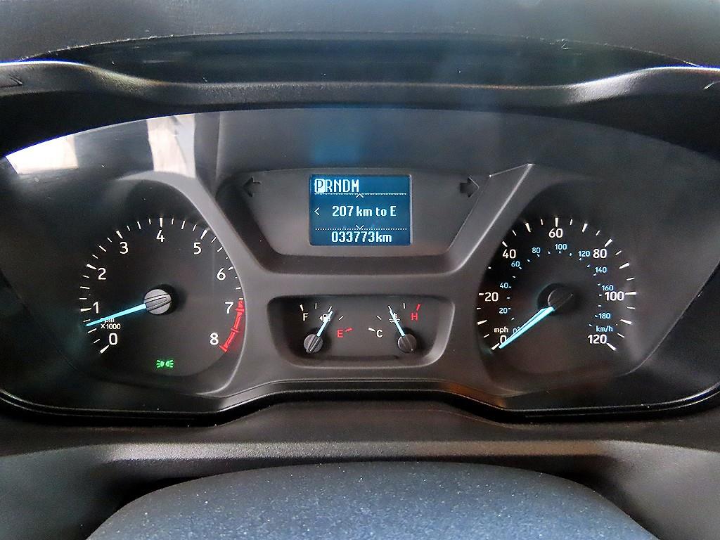 Ford Transit — photo 09