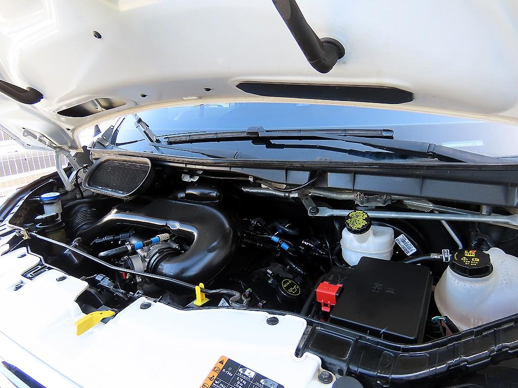 Ford Transit — photo 19