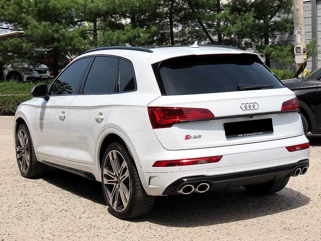 Audi SQ5 — photo 03