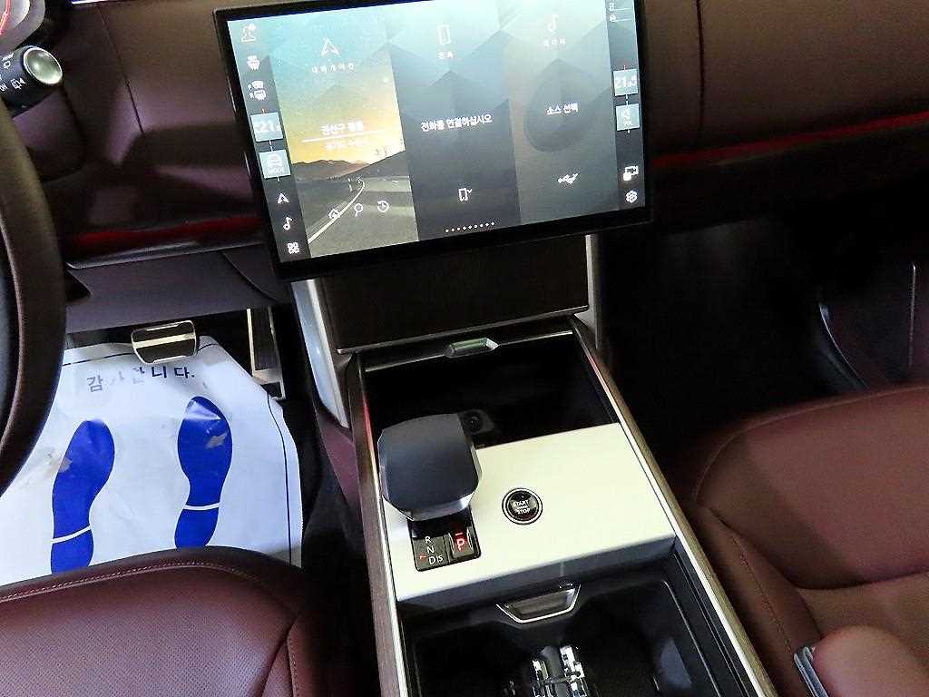 Land Rover Range Rover — photo 11
