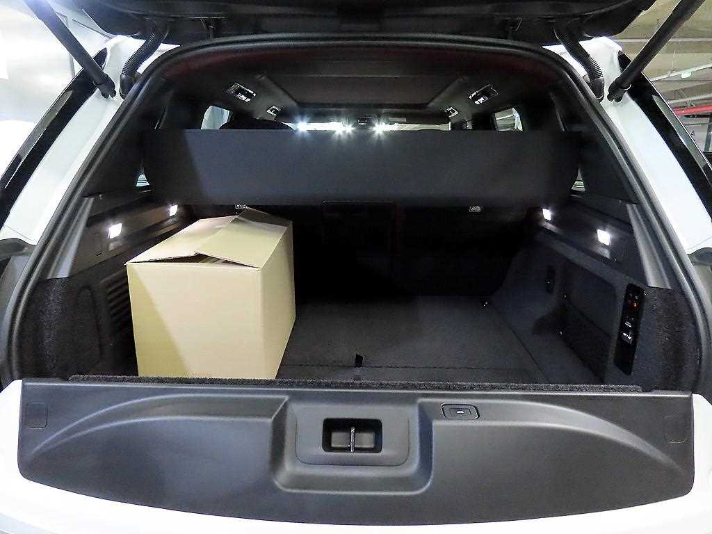 Land Rover Range Rover — photo 15