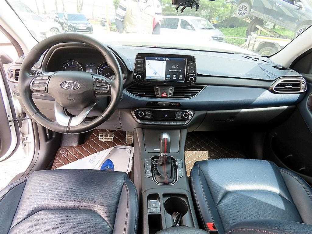 Hyundai i30 — photo 07