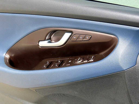Hyundai i30 — photo 11