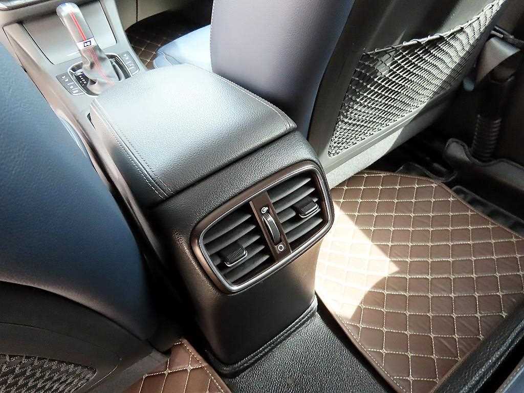 Hyundai i30 — photo 16