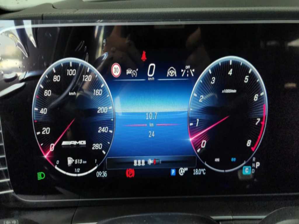 Mercedes-Benz GLE-Class — photo 08