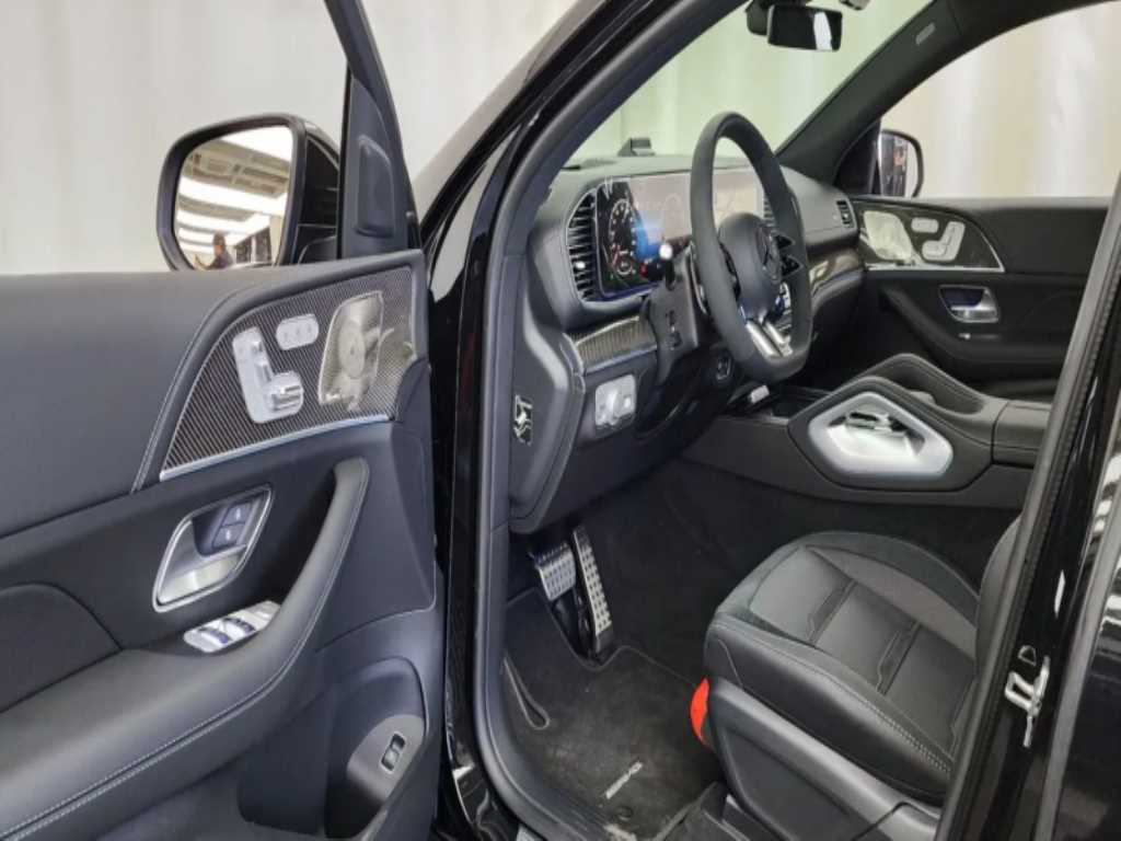 Mercedes-Benz GLE-Class — photo 10