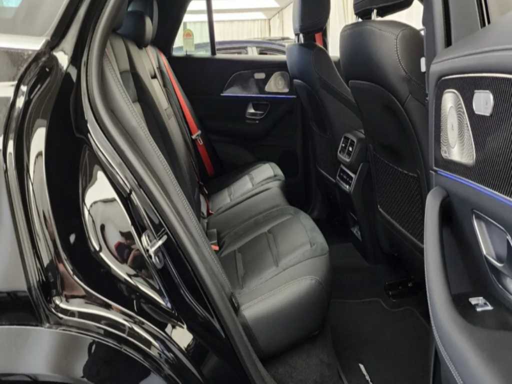 Mercedes-Benz GLE-Class — photo 12