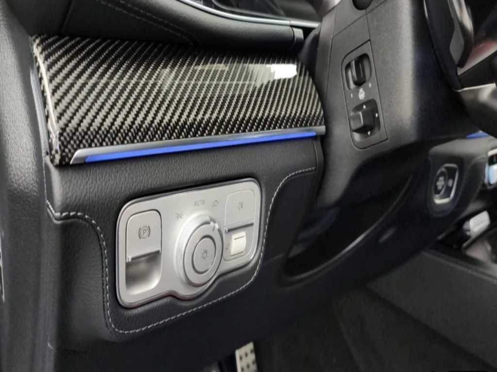 Mercedes-Benz GLE-Class — photo 16