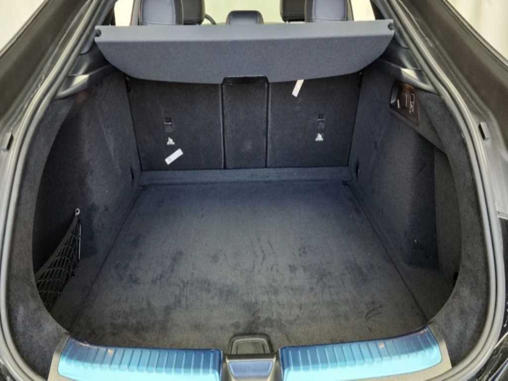 Mercedes-Benz GLE-Class — photo 20