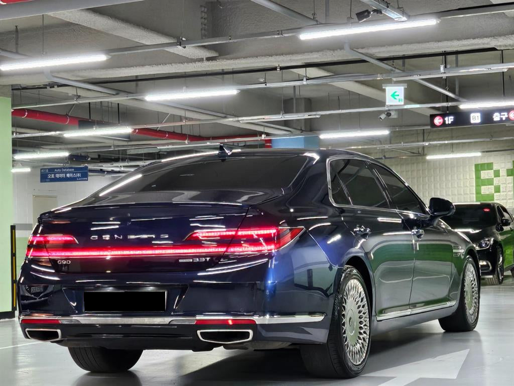 Genesis G90 — photo 04