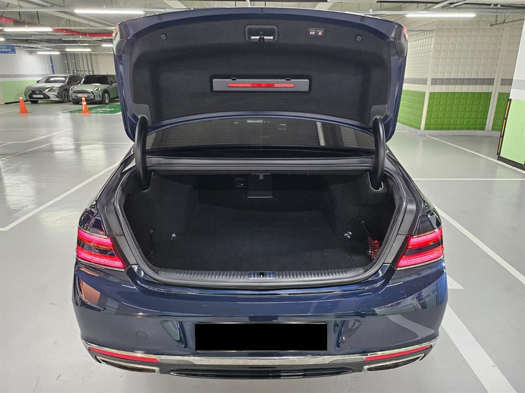 Genesis G90 — photo 05