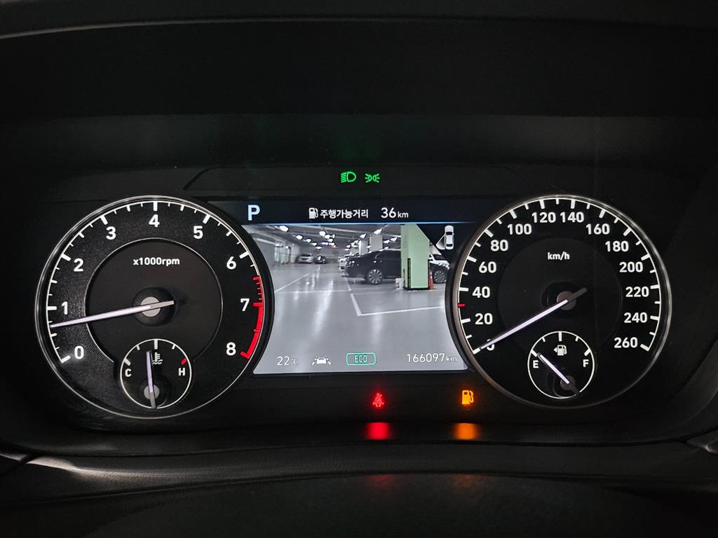 Genesis G90 — photo 09