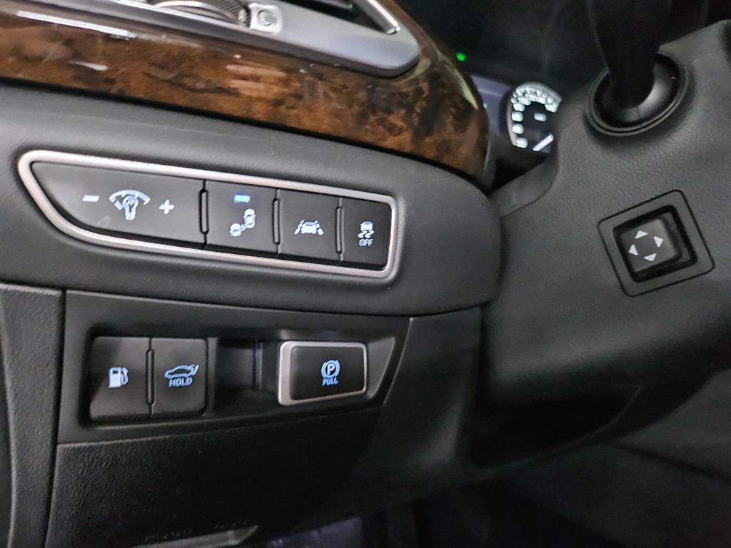 Genesis G90 — photo 17