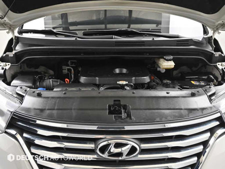 Hyundai Starex — photo 06