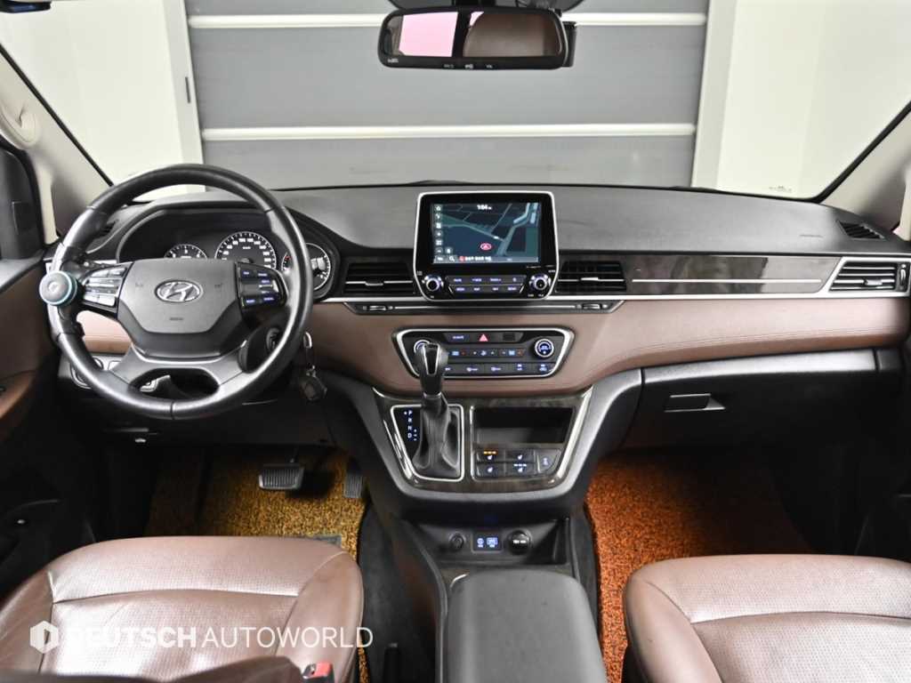 Hyundai Starex — photo 07