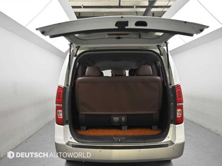 Hyundai Starex — photo 19