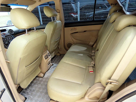 Kia Carens — photo 06