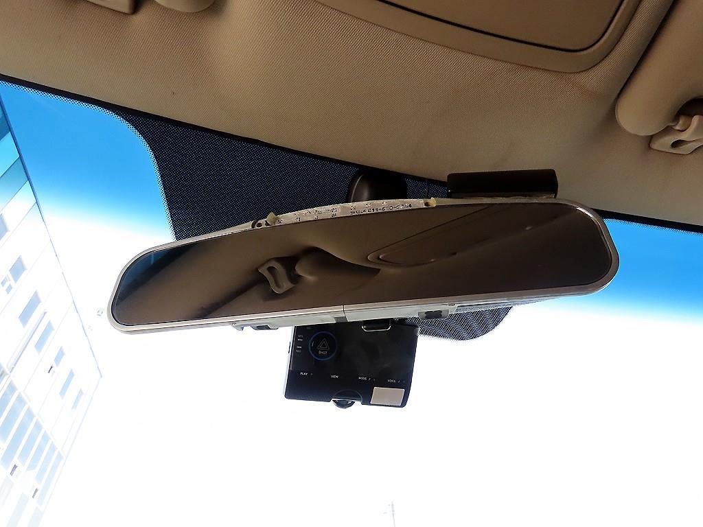 Kia Carens — photo 14