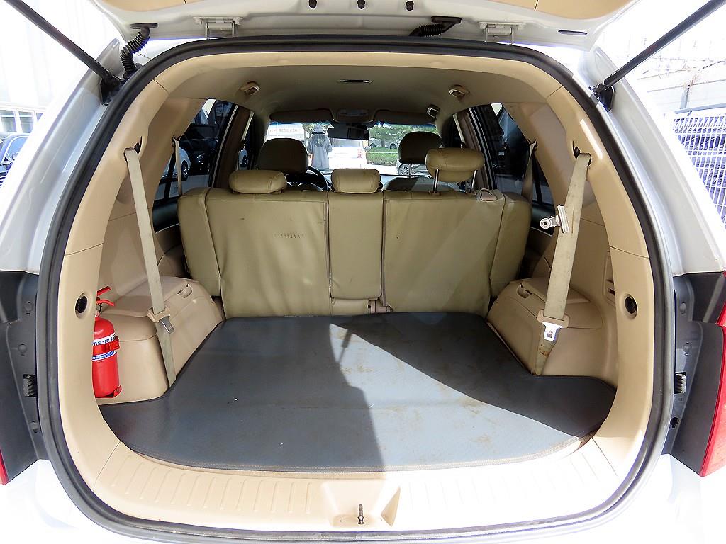 Kia Carens — photo 16