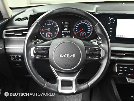 Kia K5 — photo 13