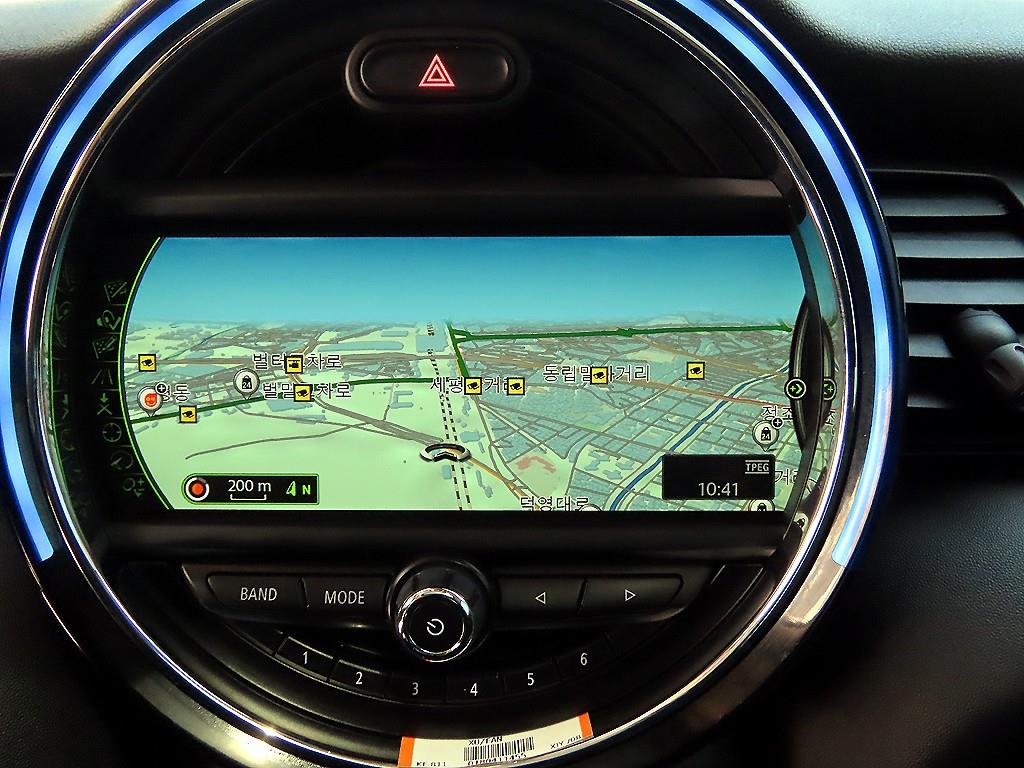 Mini Cooper — photo 14