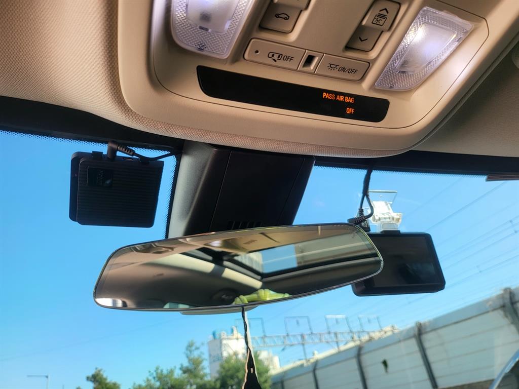 Cadillac XT5 — photo 15