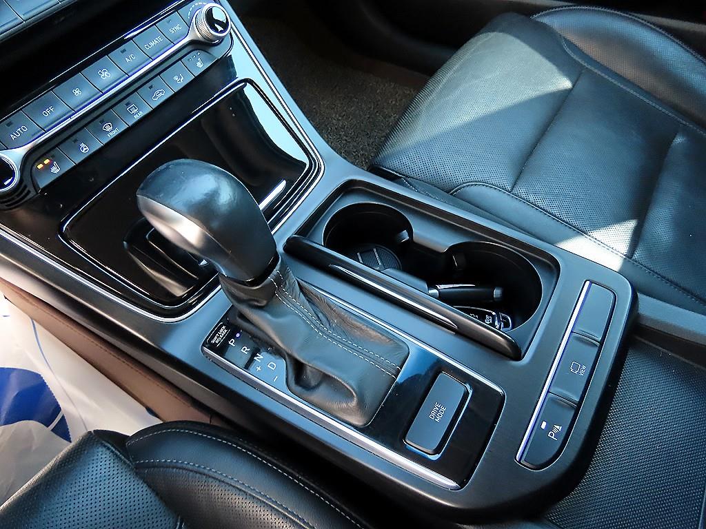 Hyundai Grandeur — photo 10