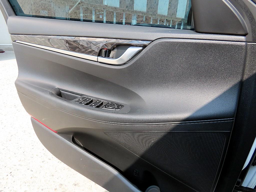 Hyundai Grandeur — photo 11