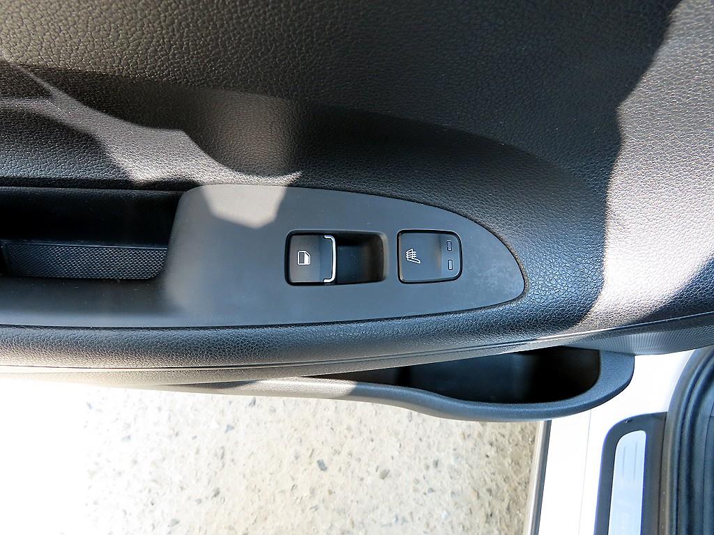 Hyundai Grandeur — photo 16