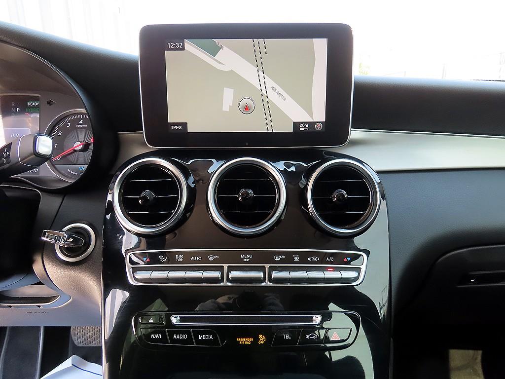 Mercedes-Benz GLC-Class — photo 13