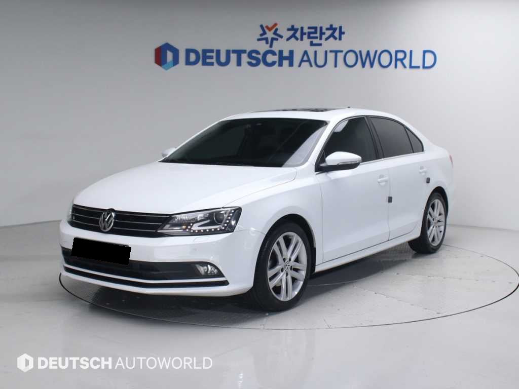 Volkswagen Jetta — photo 01