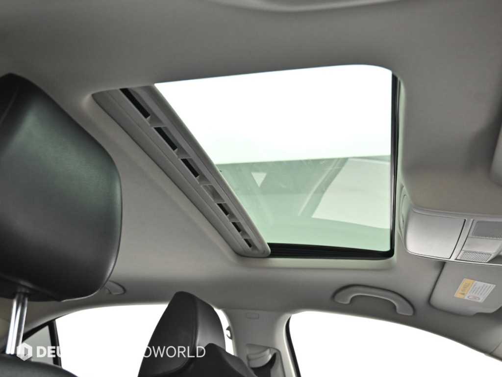 Volkswagen Jetta — photo 18