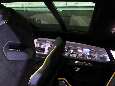 Lamborghini Urus — photo 17