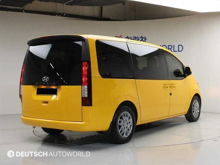 Hyundai Staria — photo 02