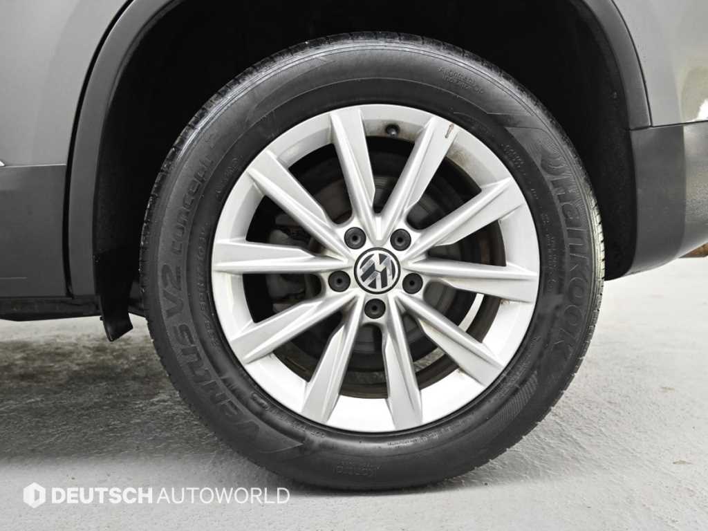 Volkswagen Tiguan — photo 05