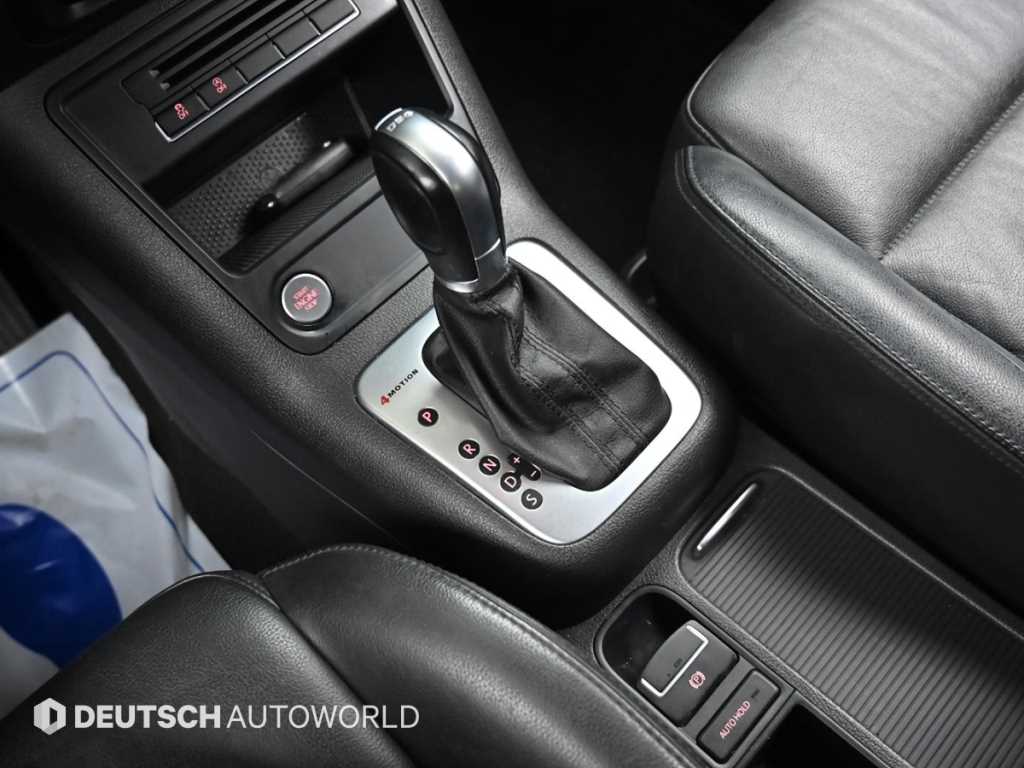 Volkswagen Tiguan — photo 09