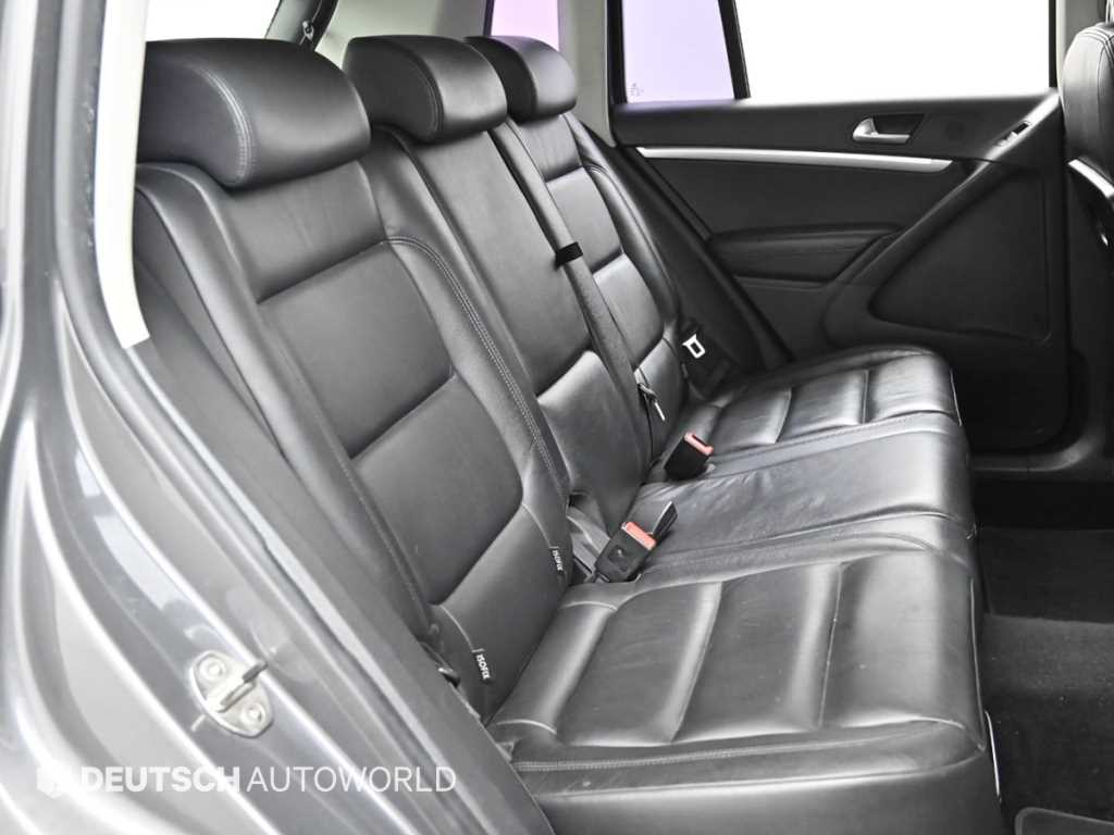 Volkswagen Tiguan — photo 12