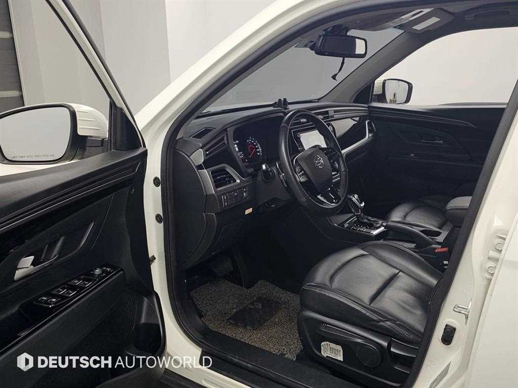 KGM KORANDO — photo 11