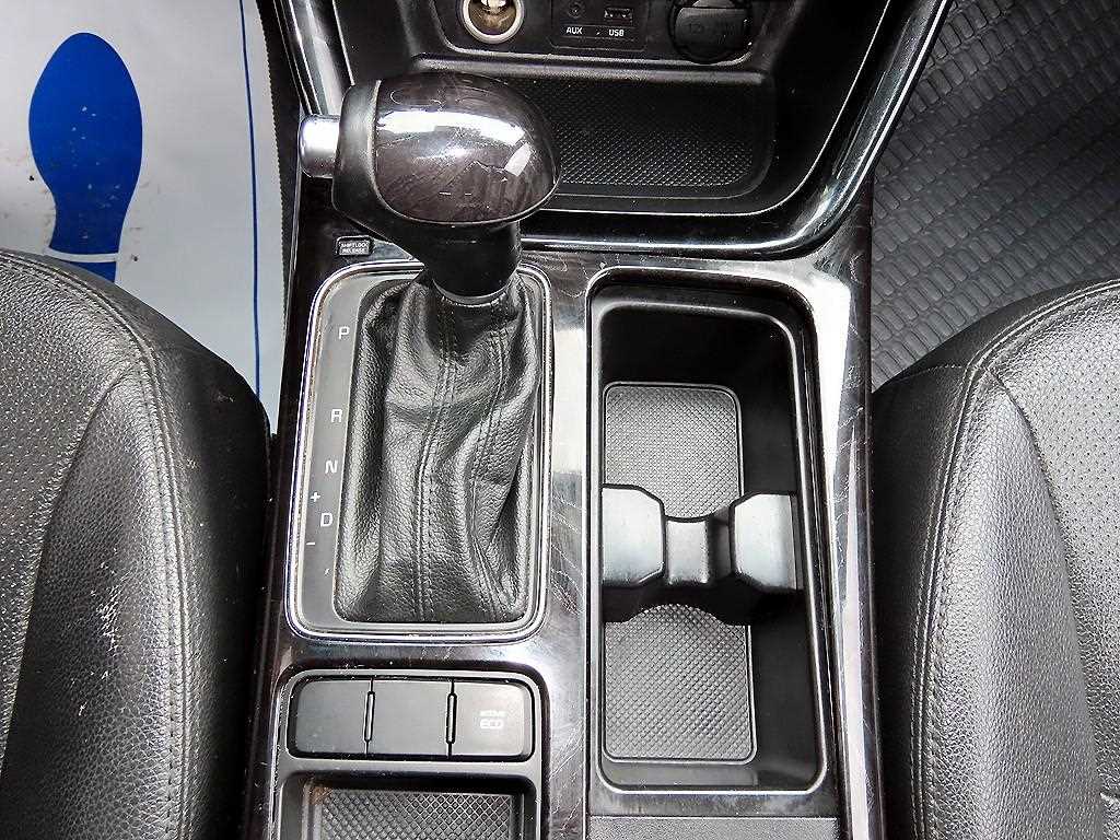 Kia Sorento — photo 10