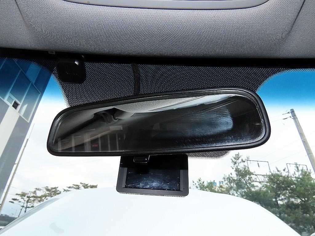 Kia Sorento — photo 16