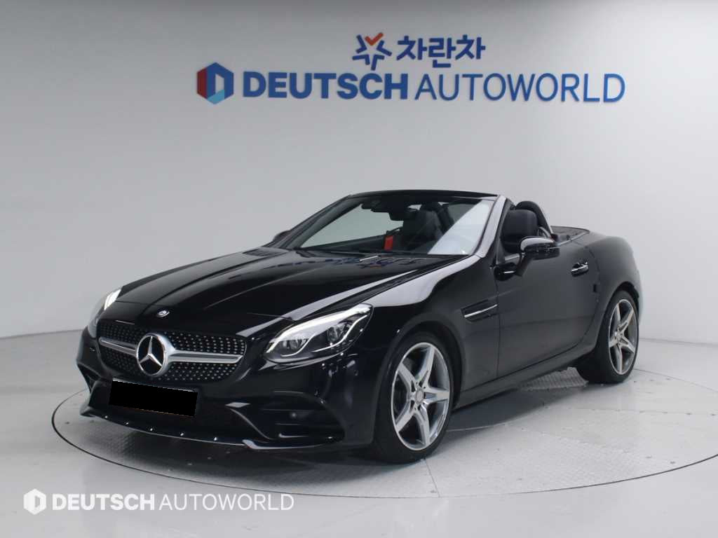 Mercedes-Benz SLC-Class — photo 01