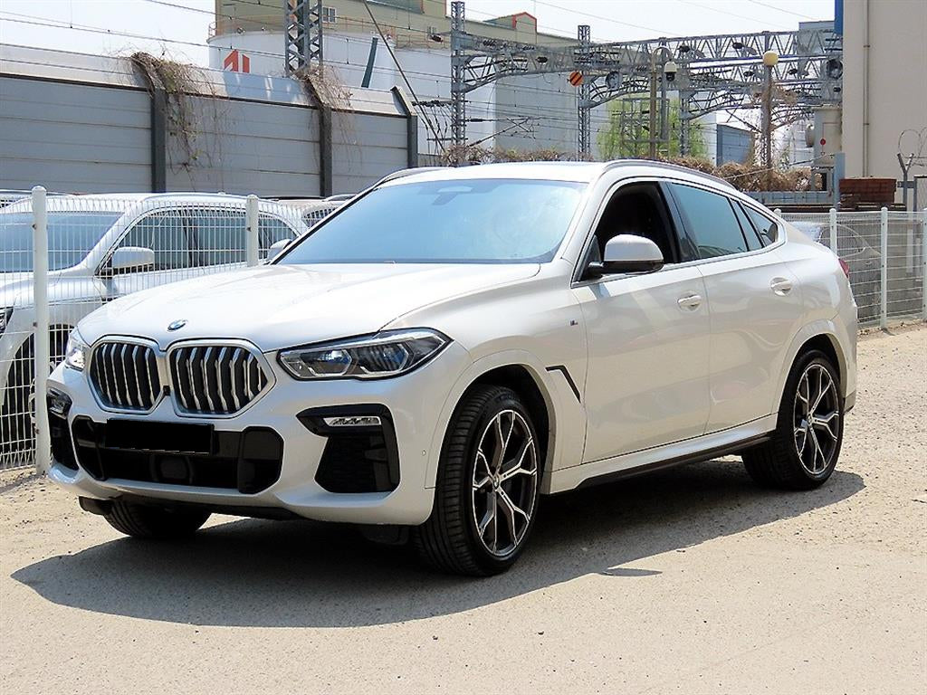 BMW X6 — photo 02