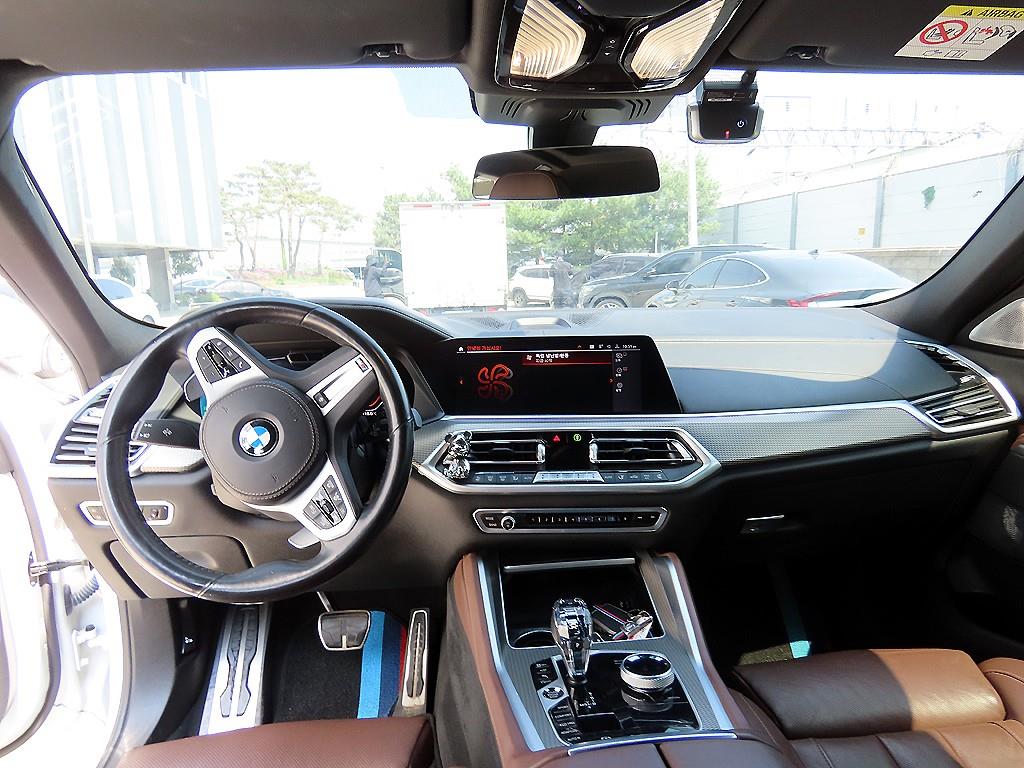 BMW X6 — photo 07