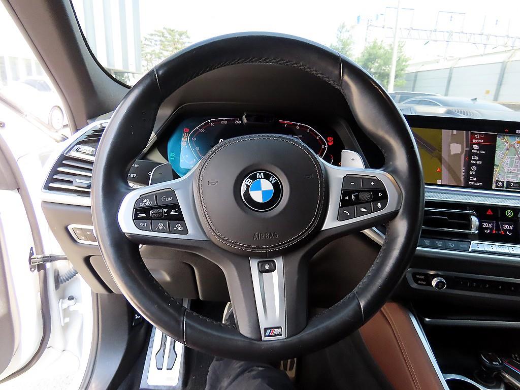 BMW X6 — photo 08