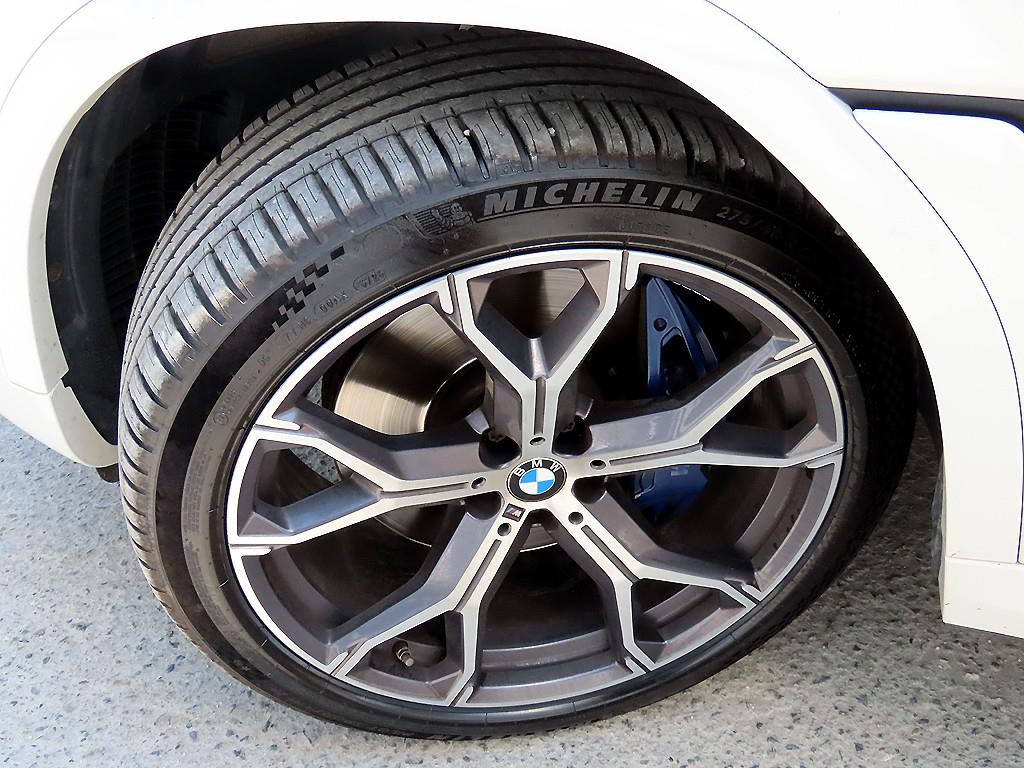 BMW X6 — photo 20