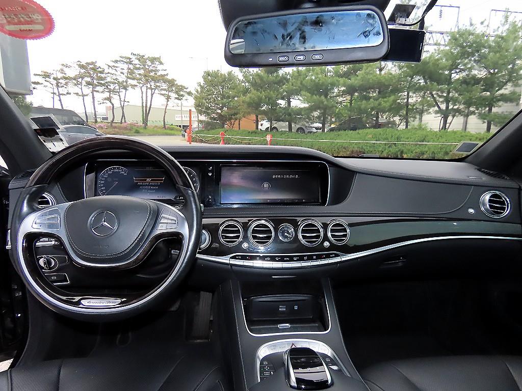Mercedes-Benz S-Class — photo 07