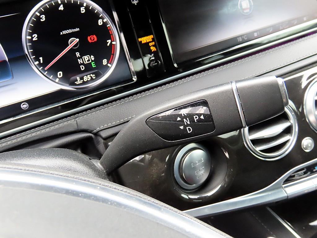 Mercedes-Benz S-Class — photo 12