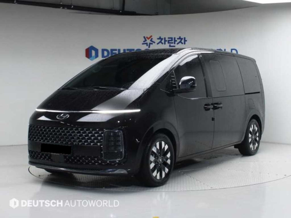 Hyundai Staria — photo 01