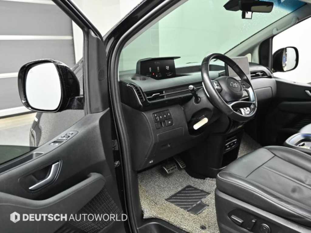 Hyundai Staria — photo 11