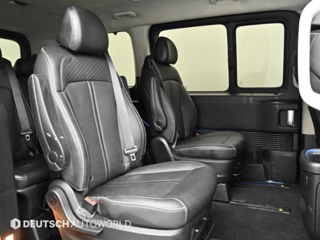 Hyundai Staria — photo 12